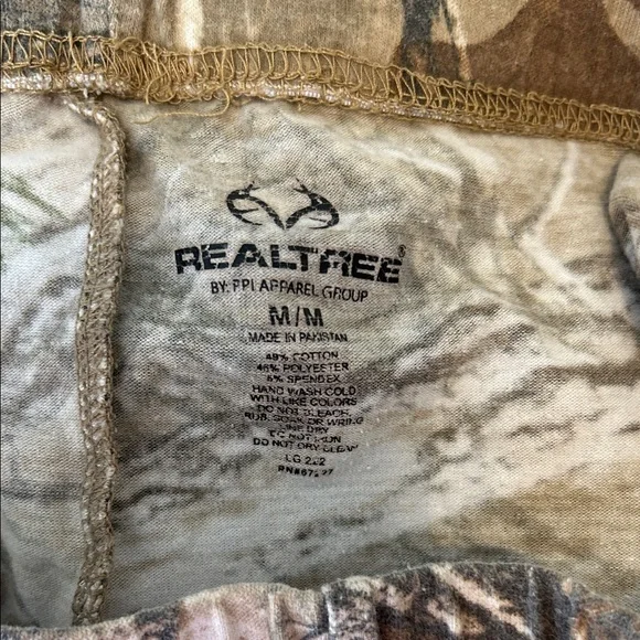 Realtree Camouflage Leggings - Picture 3 of 3